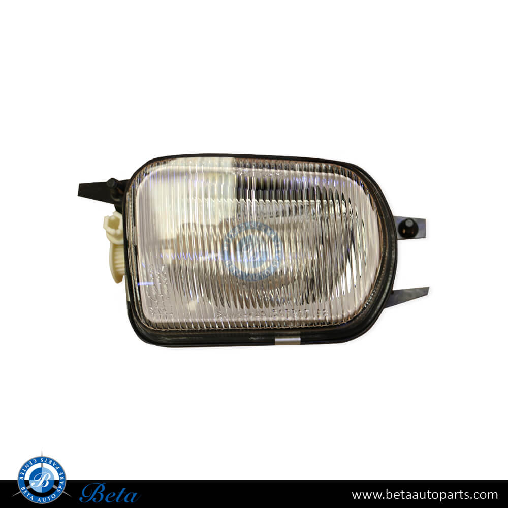 Left Side Fog Lamp for Mercedes C-Class W203 2001-2004 models, Part Number 2158200556 Left Side Fog Lamp for Mercedes C-Class W203 2001-2004 models, Part Number 2158200556